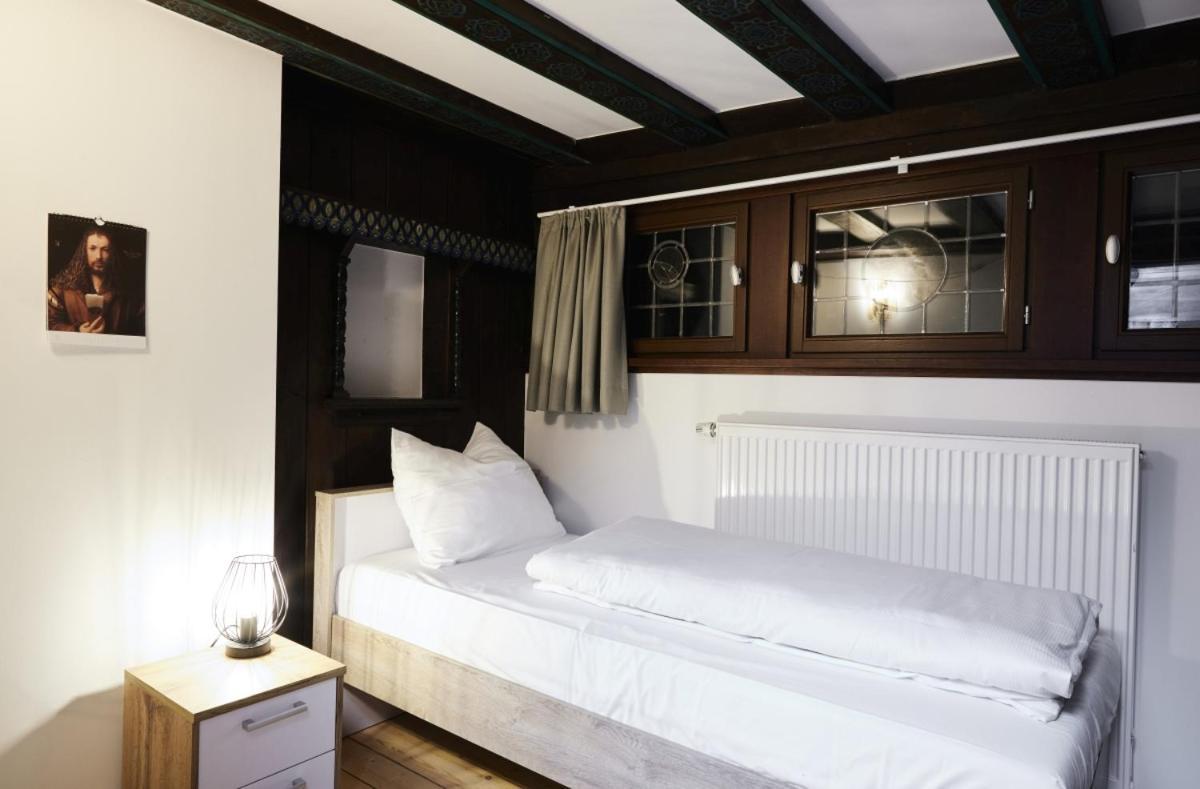 Gentilburg Und Gaertnerhaus Aschaffenburg Apartment Екстериор снимка